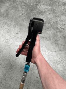 6.2 FF2 air hose inserted